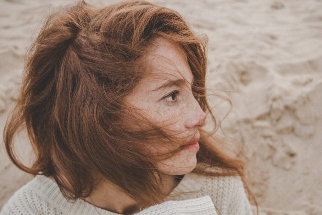 全ての疲れは目に通ず
ほっておくと
そっぽを向く女性